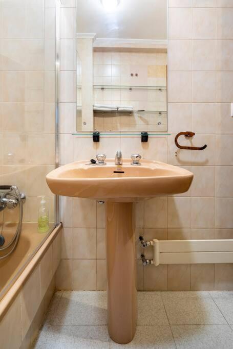 Apartamento Centro De Vigo Con Paking Gratuito 외부 사진